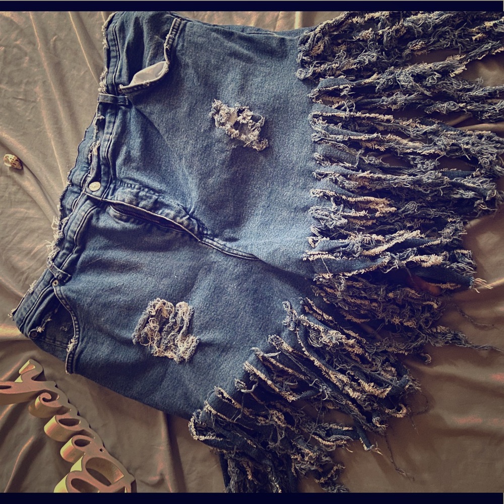 Jean fringed shorts